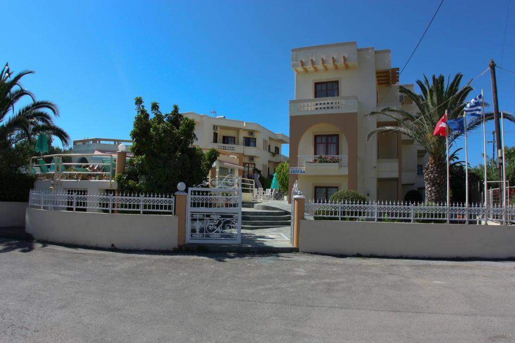 Olga Suites Maleme Extérieur photo